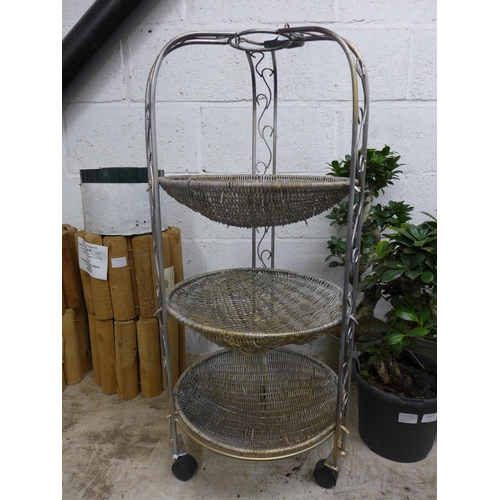 2424 - Metal 3 shelf garden plant stand