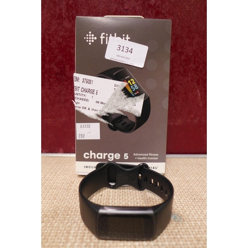 3134 - Black Fitbit Charge 5 (289-233) * This lot is subject to VAT