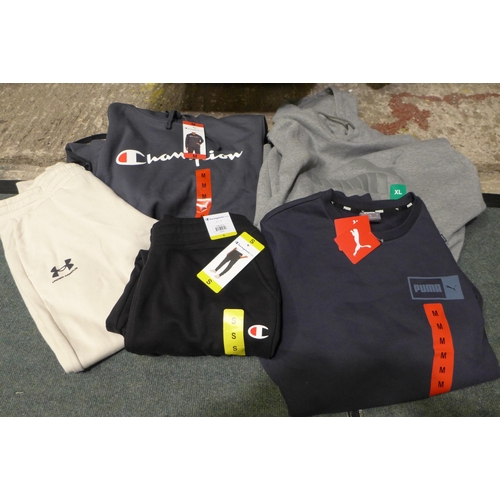 3192 - Assorted men's branded sportswear including Puma, Champion and Under Armour - mixed sizes * this lot... 