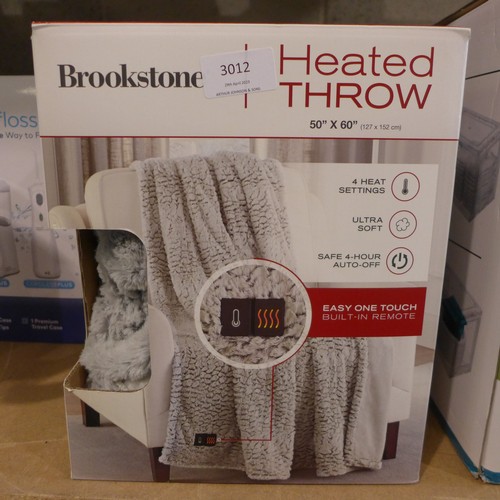 3012 - Brookstone Heated Throw (50 x 60)   (289-216) * This lot is subject to VAT