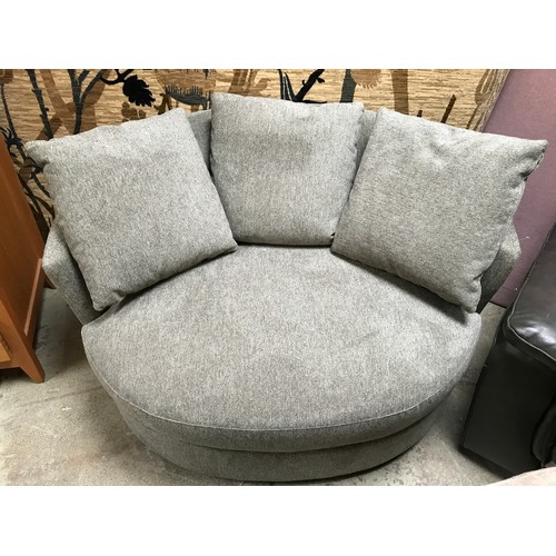 1531 - Light Grey Fabric Swivel Chair (model:- 8405), original RRP £441.66 + VAT (4165-32)(H 88.9 x W 132.1... 