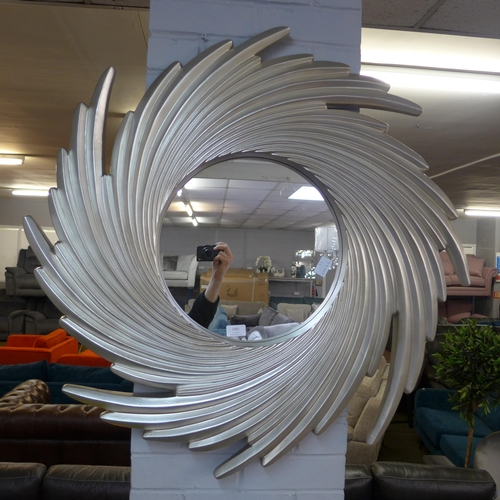 1401 - A silver swirl mirror