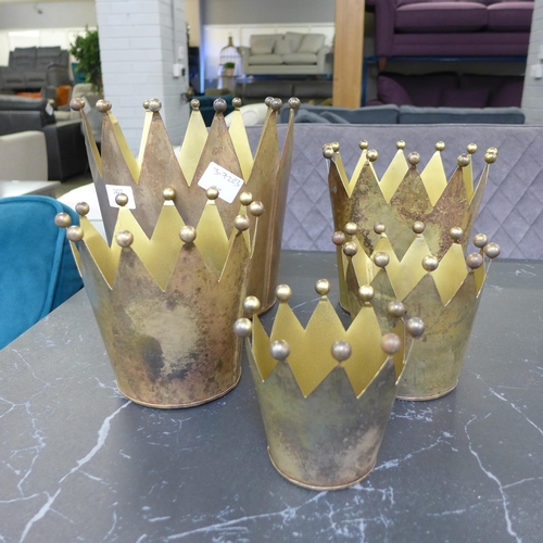 1427 - A set of five planters in the form of crowns