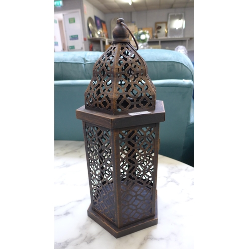 1454 - A large rustic metal lantern - H 44cms (644919212)