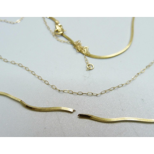 1016 - A 9ct gold bracelet and two 9ct gold chains, a/f, 5.5g