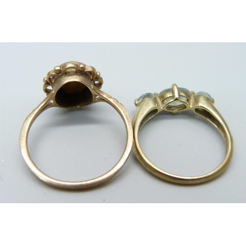 1020 - Two 9ct gold rings, 4.4g, N and P/Q