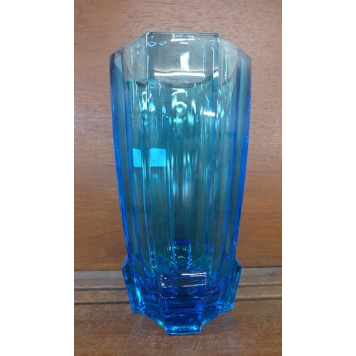 603 - A Sklo Union Rudofova Hut blue glass vase by Rudolf Schrolter, circa 1934, 25.5cm