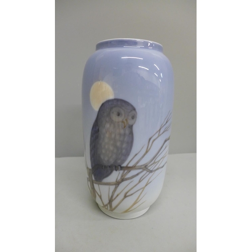 606 - A Royal Copenhagen owl vase, 21cm