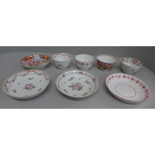 628 - Four 18th Century Newhall tea bowls and saucers, three bowls with hairline crack