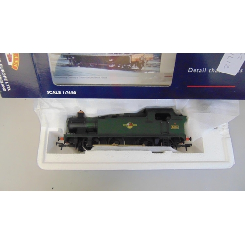 636 - A Bachmann 32-080 class 56XX tank 5601 BR lined green L/Crest 00 gauge locomotive, boxed