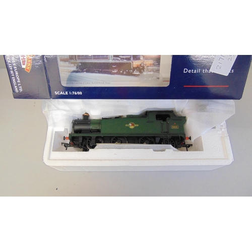 636 - A Bachmann 32-080 class 56XX tank 5601 BR lined green L/Crest 00 gauge locomotive, boxed