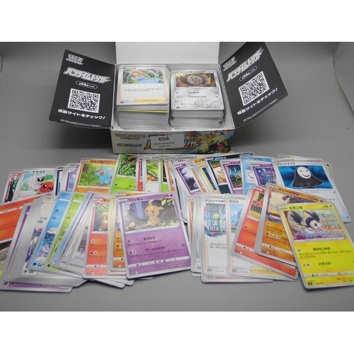 656 - 250 Japanese Pokemon cards