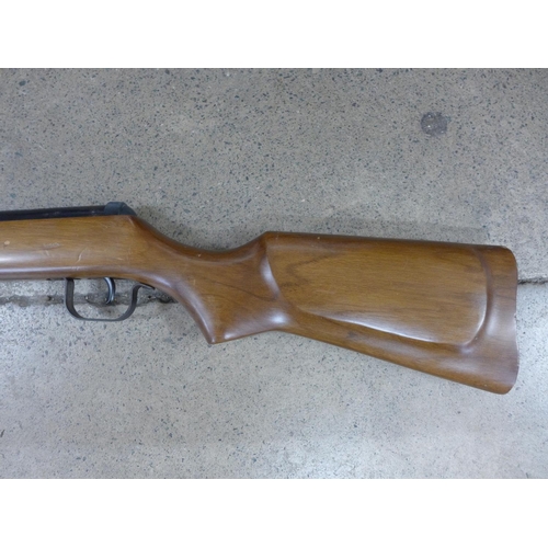 792 - A .22 SMK air rifle