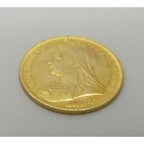 875 - A 1901 gold half sovereign