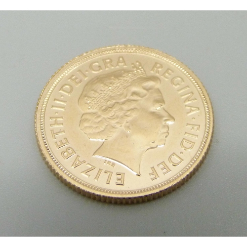 962 - A 2015 gold full sovereign