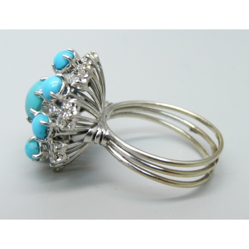 970 - An 18ct white gold, diamond and turquoise ring, 8.6g, Q