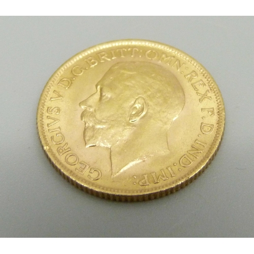 980 - A 1912 gold full sovereign