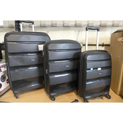 3008 - American Tourister Bon Air Three Piece Case Set:- Large, Medium and Carry On, original RRP £120.83 +... 