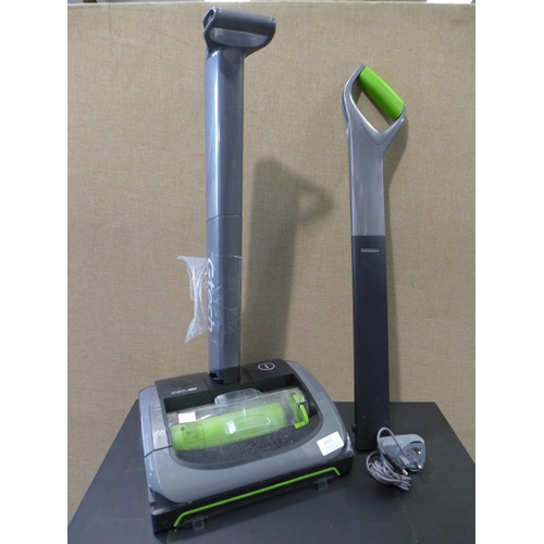 3055 - G-Tech Air Ram Vacuum Cleaner With Charger (model:- AR29) original RRP £159.99 + VAT (290-223) * Thi... 