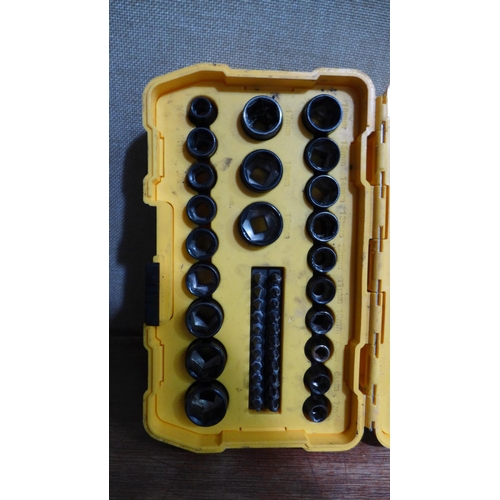 3098 - Dewalt Mechanics Set (290-137) * This lot is subject to VAT