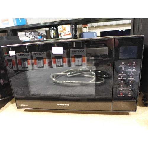 3170 - Panasonic Combi Microwave (model:- NN-CT56JBBPQ) (290-111) * This lot is subject to VAT