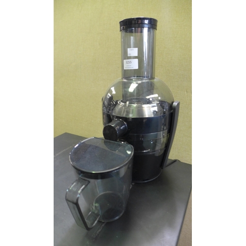 3255 - Philips Viva Juicer (model:- HR1855/70) (290-90) * This lot is subject to VAT