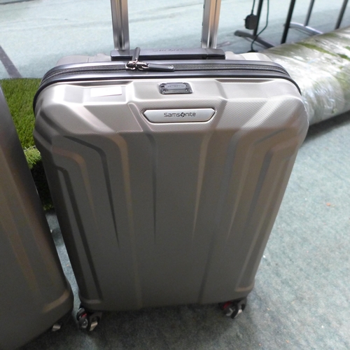 3290 - Samsonite Endure Two Piece Hardside Case Set, original RRP £134.99 + VAT     (289-149) * This lot is... 