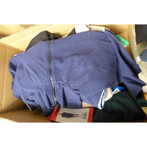 3334 - Box of mixed sized/style Women's DKNY clothing  * This lot is subject to VAT