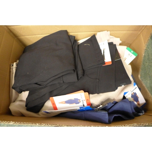 3334 - Box of mixed sized/style Women's DKNY clothing  * This lot is subject to VAT