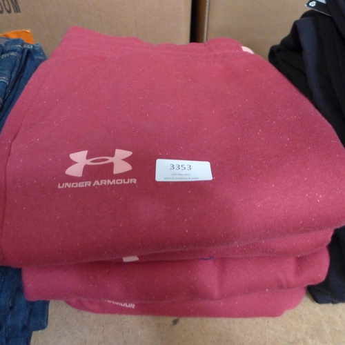 3353 - 4 pairs of mixed sized/style Under Armour red jogging bottoms  * This lot is subject to VAT