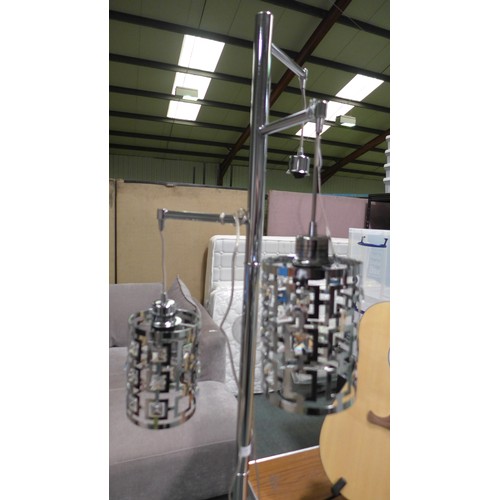 3271 - Bridgeport Designs Hampton 3 Arm Floor Lamp (290-205,215) * This lot is subject to VAT