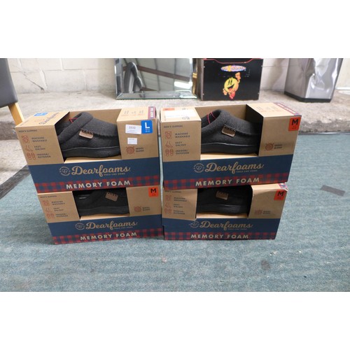 3310 - 4 pairs of Dearfoam slippers (black) 3 x medium/1 x large  *This lot is subject to VAT