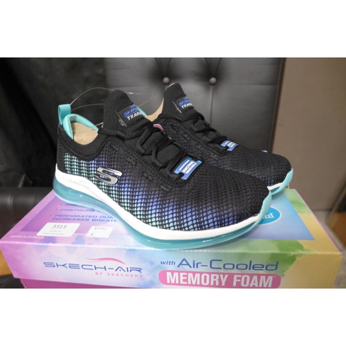 3313 - Pair of Skechers blue/black ombre trainers (size UK4)  *This lot is subject to VAT