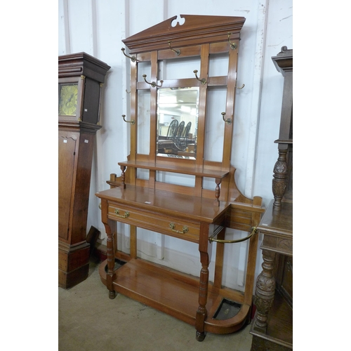 128 - A Victorian Maple & Co. mahogany hallstand