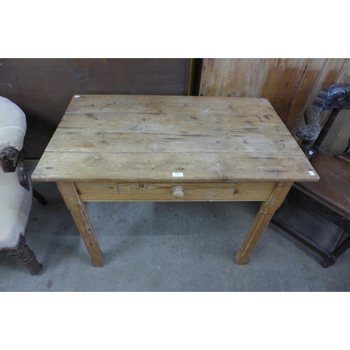 168 - A Victorian style pine single drawer kitchen table