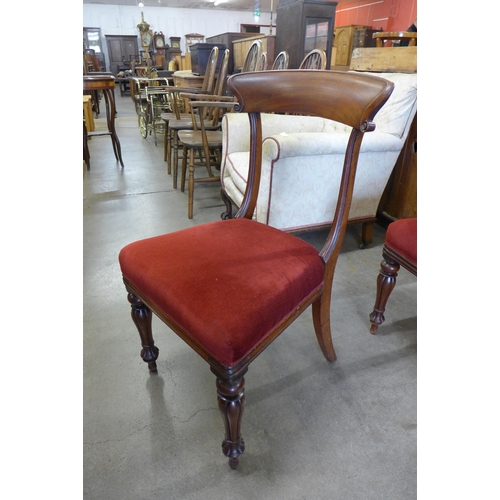 172 - A set of three Regency mahogany dining chairs