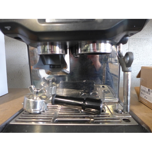 3004 - Sage Barista Touch Pump  Coffee Machine  (290-304) * This lot is subject to VAT