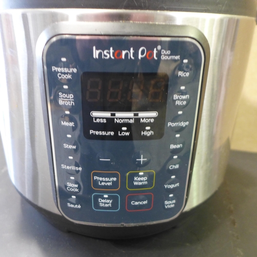 3047 - Instant Pot Gourmet (290-196) * This lot is subject to VAT