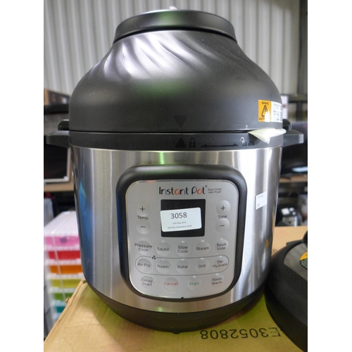 3058 - Instant Pot Duo Crisp 8 11-in-1 Air Fryer, original RRP £116.66 + VAT  (290-218) * This lot is subje... 