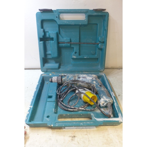 2063 - Makita drill HPI621