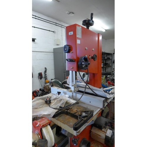 2002 - Axminster Hobby  Series band saw (HBS310N), 550v-230w inc. box of spare saw blades