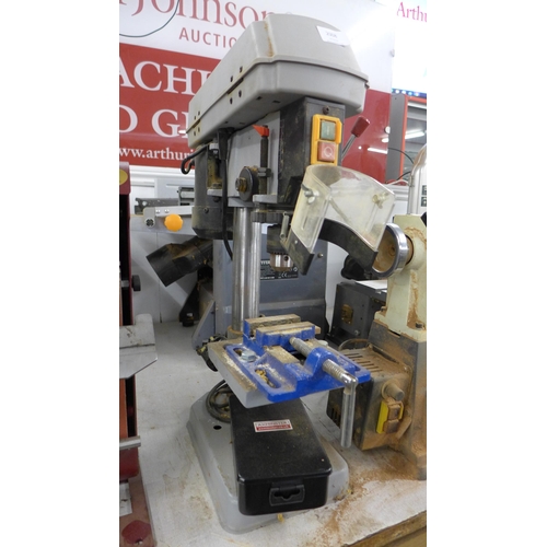 2008 - Pro performance pillar drill with box of drill bits and no.3 vice