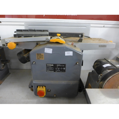 2009 - Titan TTB579PLN 1500w jointer planer