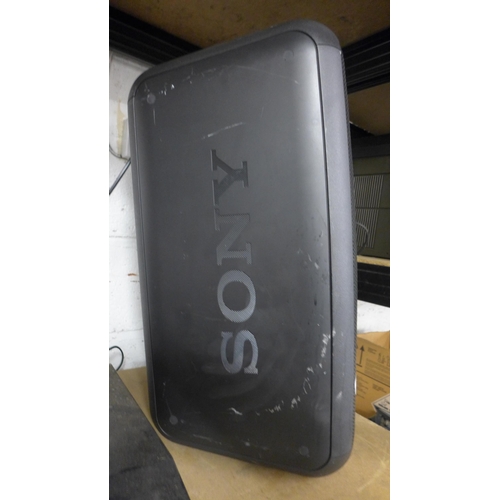 2154 - Sony C7TK - XB7 extra bass blue tooth party speaker