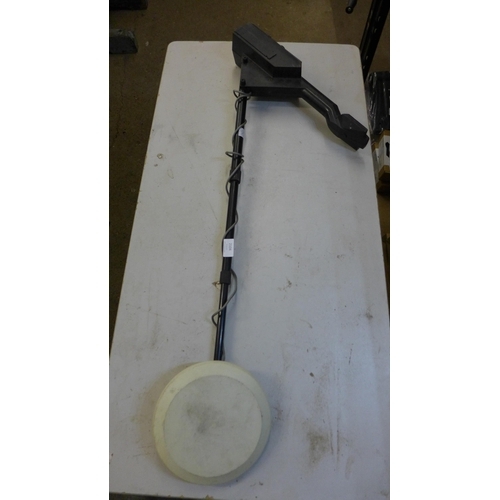 2104 - Escape metal detector treasure seeker (VLF-TR 770D)