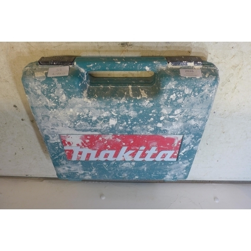 2063 - Makita drill HPI621