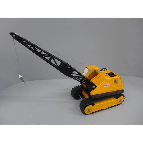 611 - A Tonka model crane, original condition