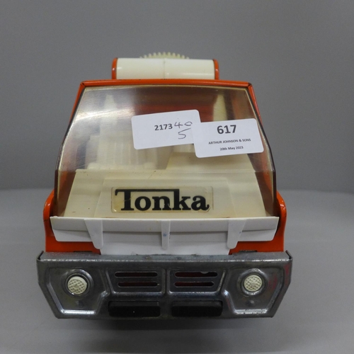 617 - A 1970's Tonka pressed steel model gas turbine concrete mixer, original condition