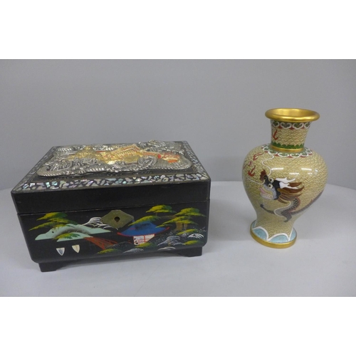 626 - An oriental jewellery box and a cloisonne vase, 18cm