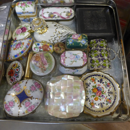 663 - Compacts including Limoges, a Swarovski duck, a Judith Hieber for Norman Marcus pill/trinket box and... 